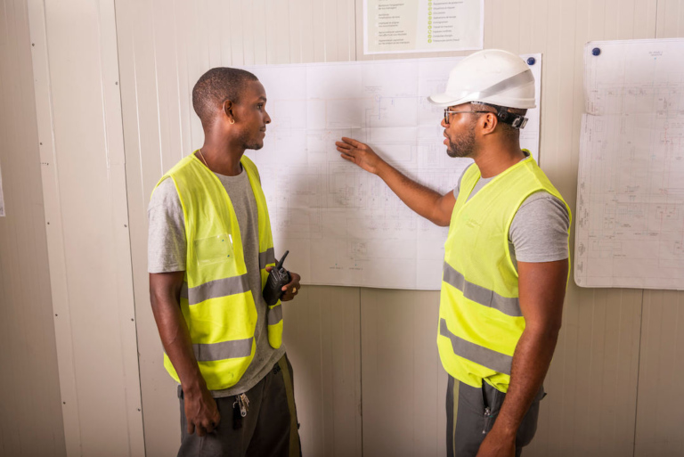 Albioma, desempenhando um papel fundamental no desenvolvimento econômico e social dos territórios ultramarinos franceses
