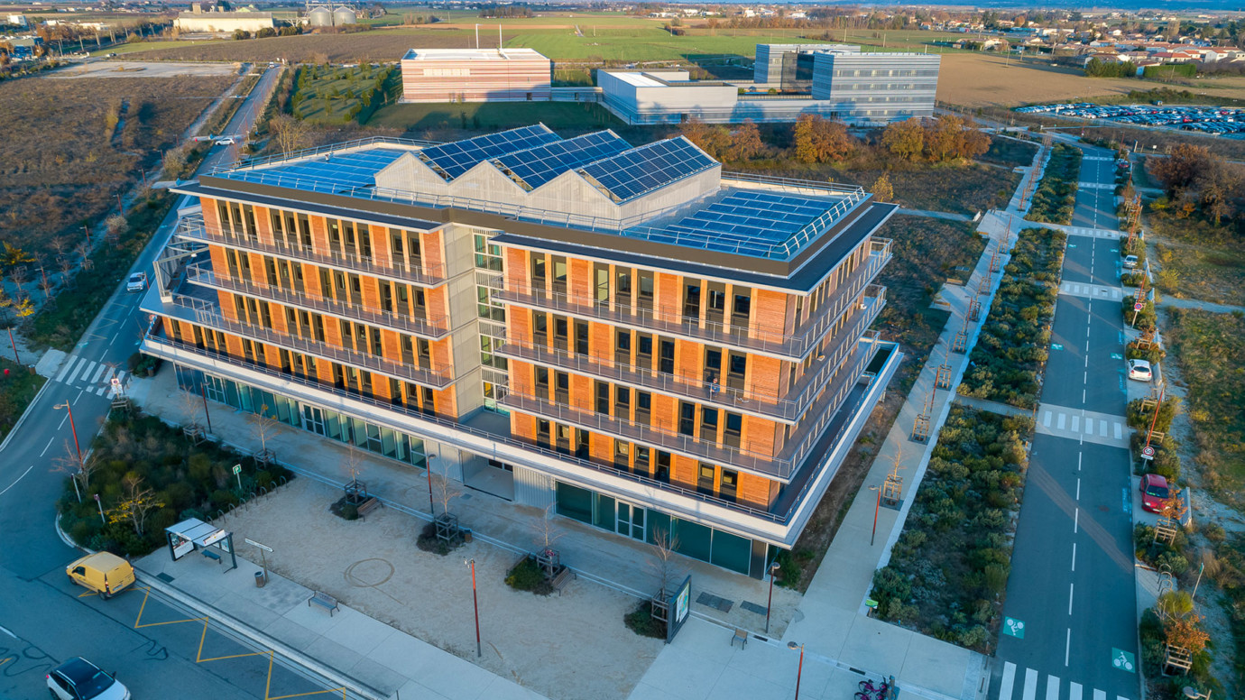 Located near Valence in South-East France, the Patriarche self-consumption power plant was opened at the end of 2018 